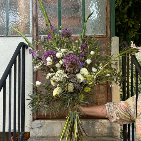BOUQUET PLAT - GERBE À MAIN