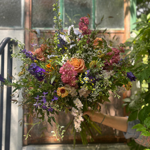 BOUQUET SURPRISE